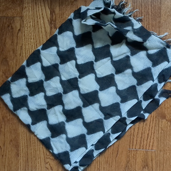 Wilfred wool scarf - Picture 1 of 3